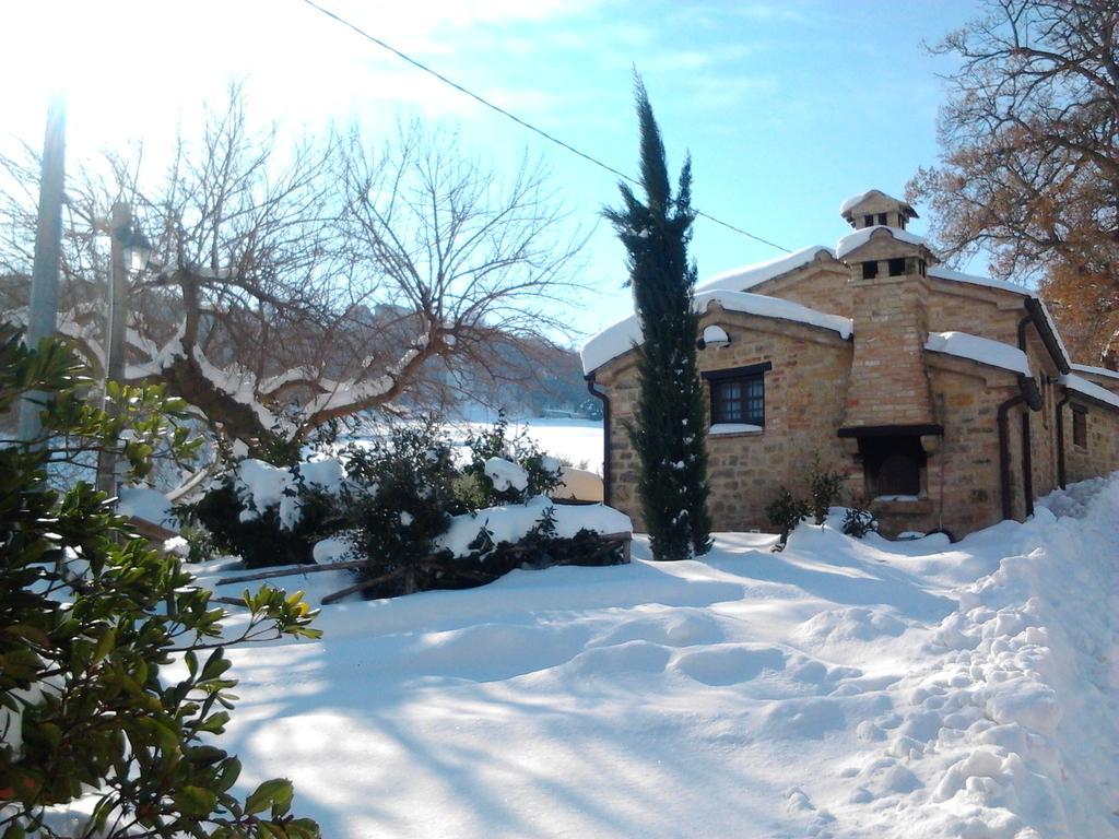 Agriturismo Tre Querce Penna San Giovanni Bagian luar foto