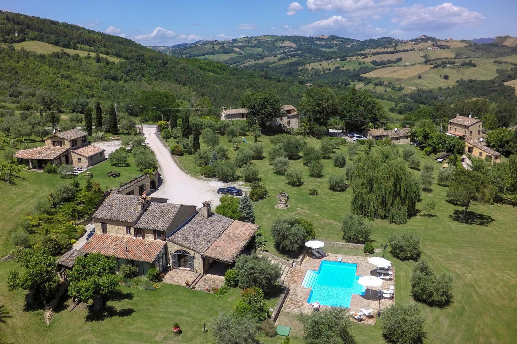 Agriturismo Tre Querce Penna San Giovanni Bagian luar foto