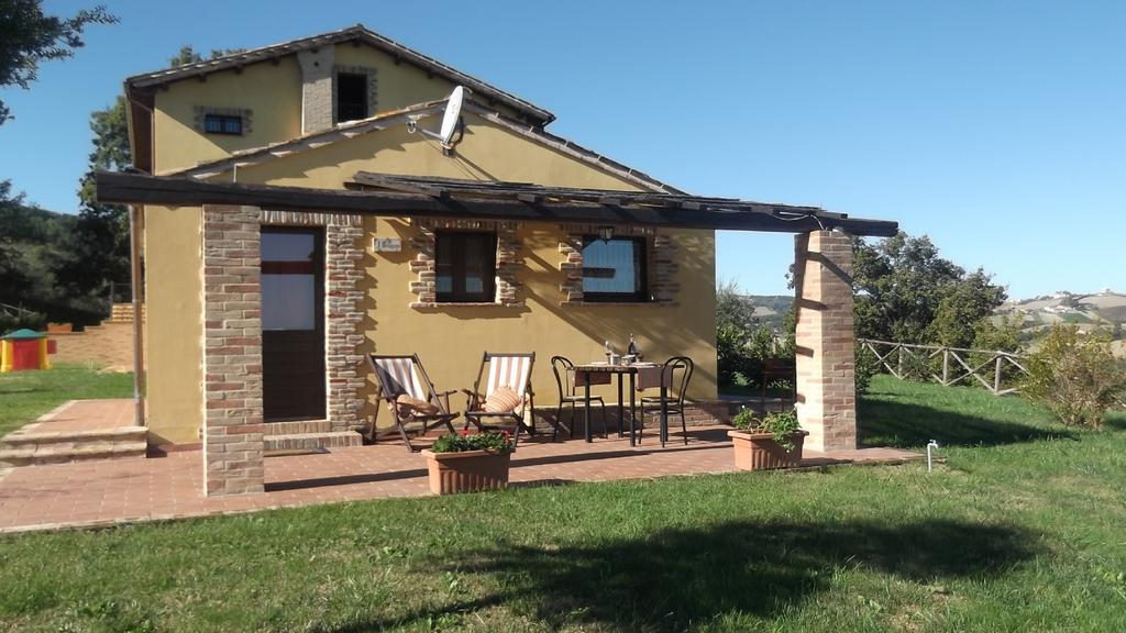 Agriturismo Tre Querce Penna San Giovanni Bagian luar foto