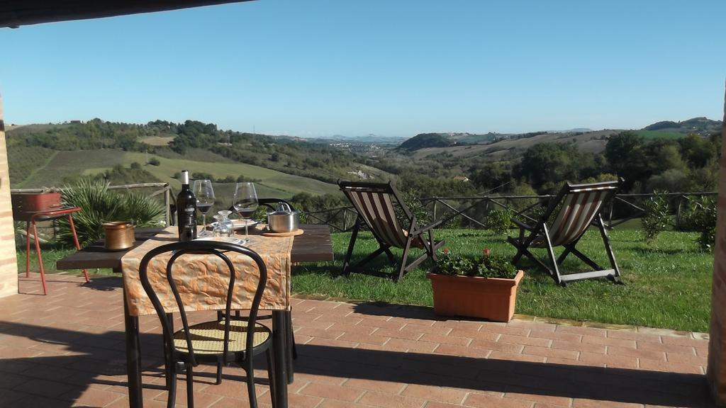 Agriturismo Tre Querce Penna San Giovanni Bagian luar foto