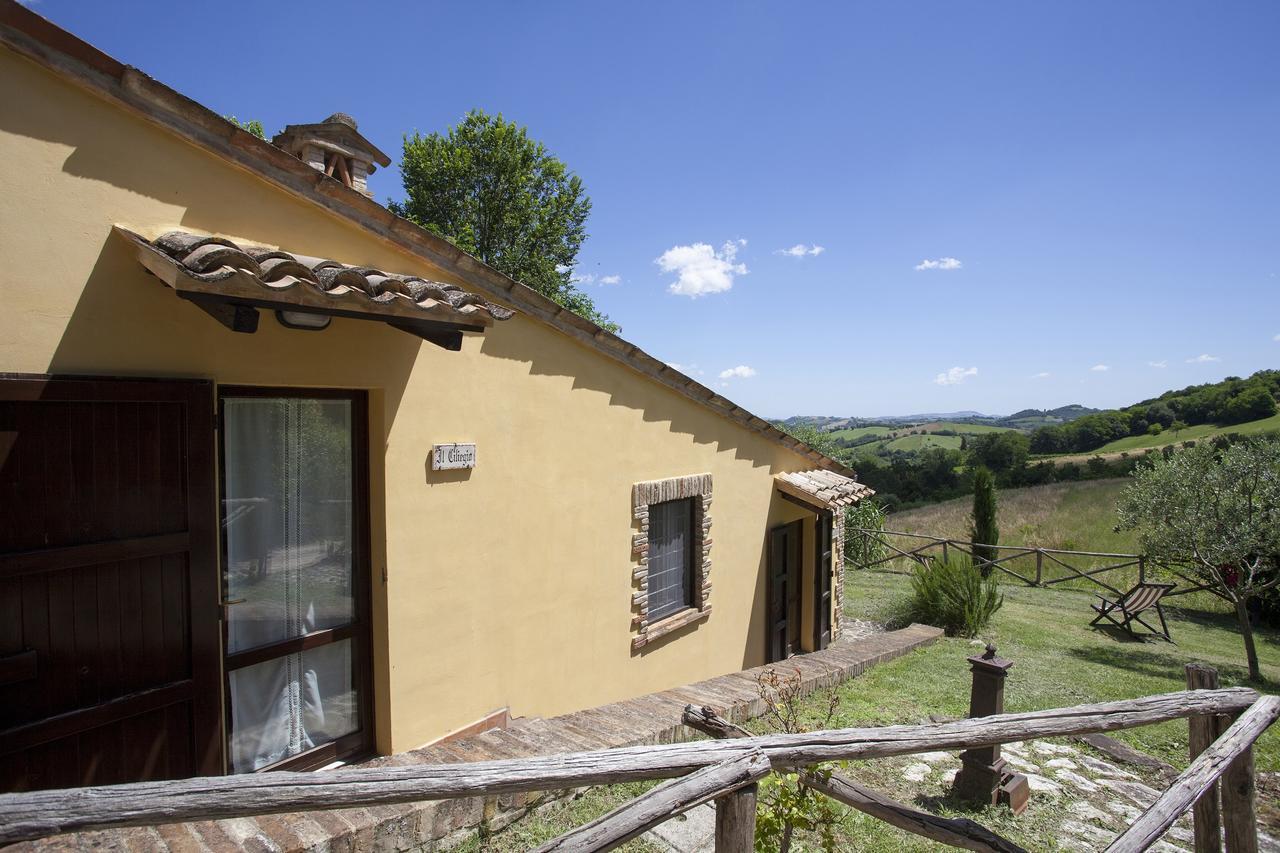 Agriturismo Tre Querce Penna San Giovanni Bagian luar foto